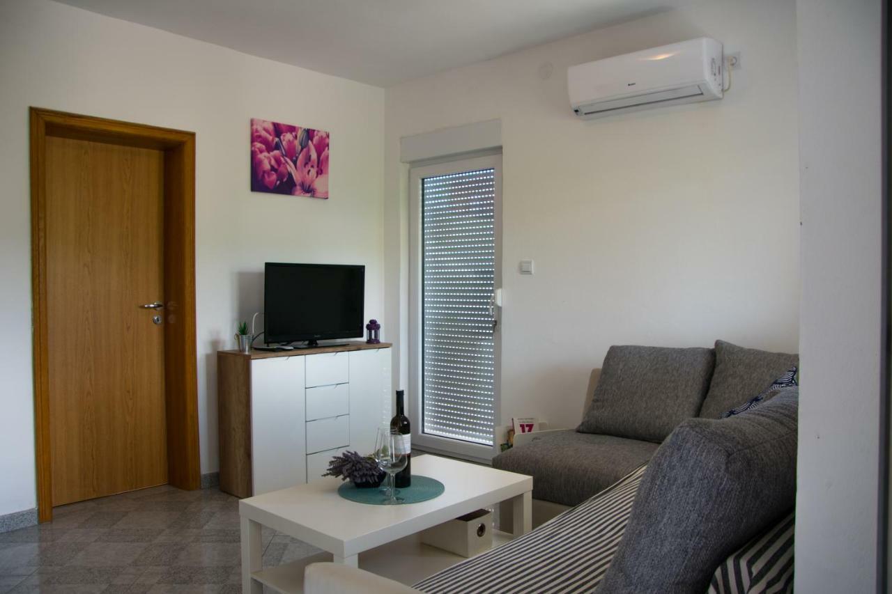 Apartman Lavanda Масленица Екстериор снимка